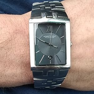 Kenneth Cole reaction